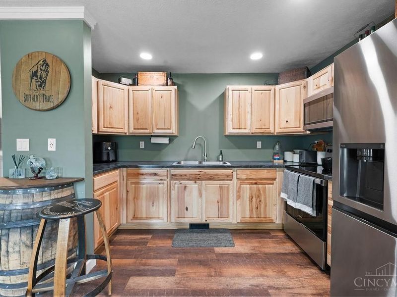 624 Bourbon Street, Blanchester, OH 45107 Photo 9