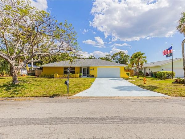 117 Big Springs DR, NAPLES, FL 34113
