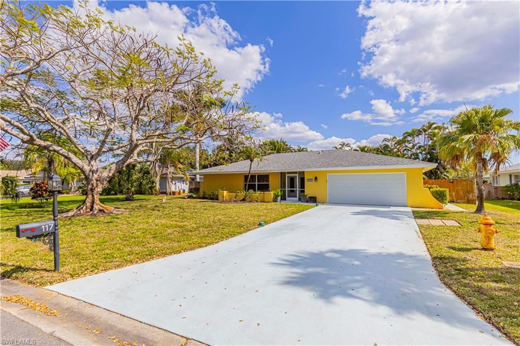 117 Big Springs Dr, Naples, FL 34113 Photo