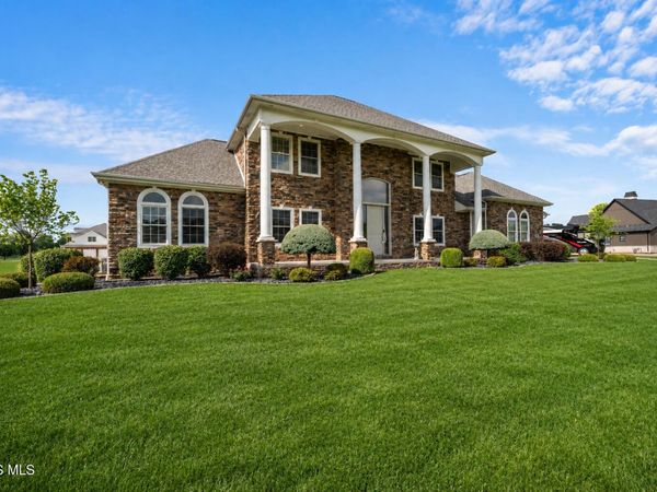 5809 Watermill Court, Monclova, OH 43542