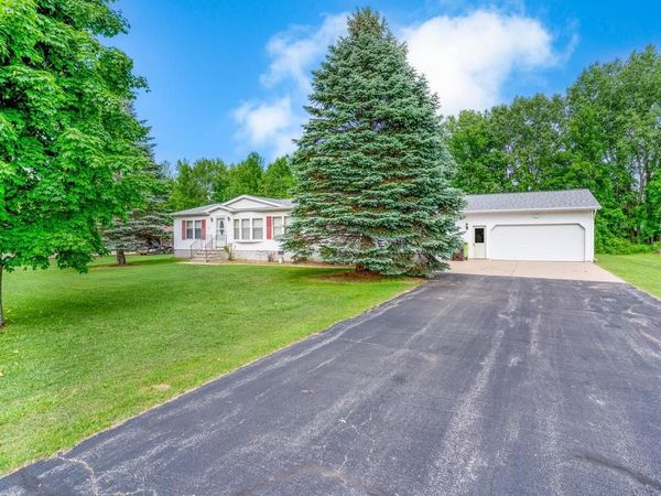 1274 MELISSA BOULEVARD, Little Suamico, WI 54141