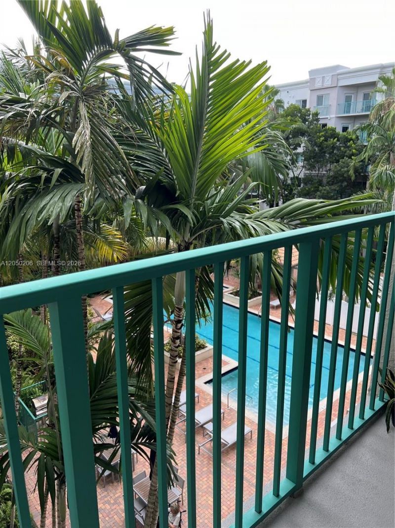 6001 SW 70th St, Unit 421, South Miami, FL 33143 Photo