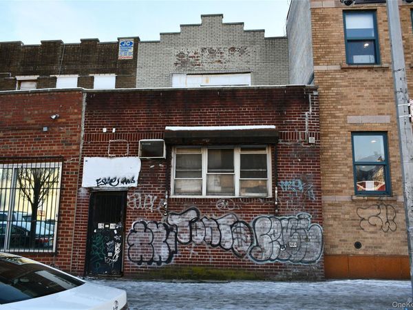 150-16 Hillside Avenue , Jamaica, NY 11432