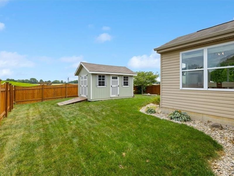 1845 Hunters Ridge Drive, Troy, OH 45373 Photo 44