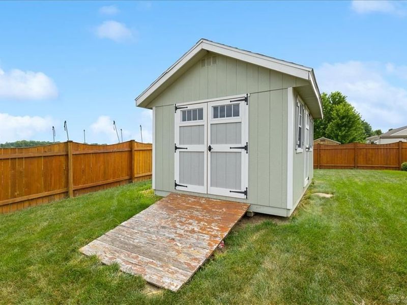 1845 Hunters Ridge Drive, Troy, OH 45373 Photo 45