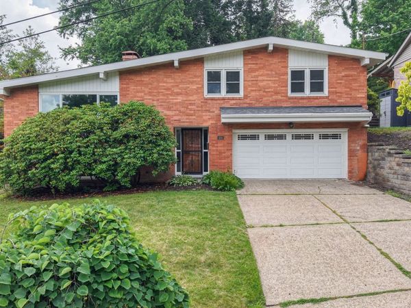 424 Glaids Drive, Pittsburgh, PA 15243