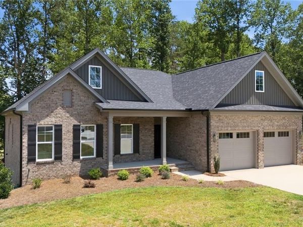 278 Vine Ridge Drive , Winston-Salem, NC 27127