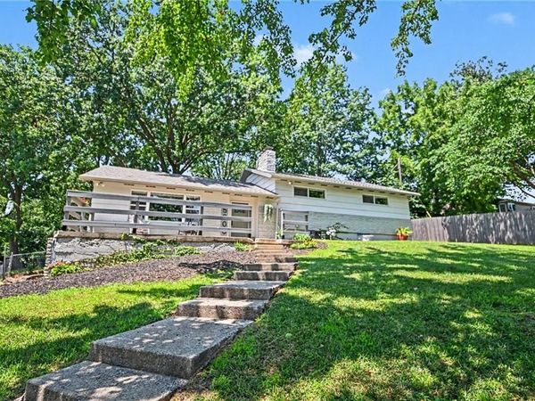 5808 NW Hutson Road, Kansas City, MO 64151
