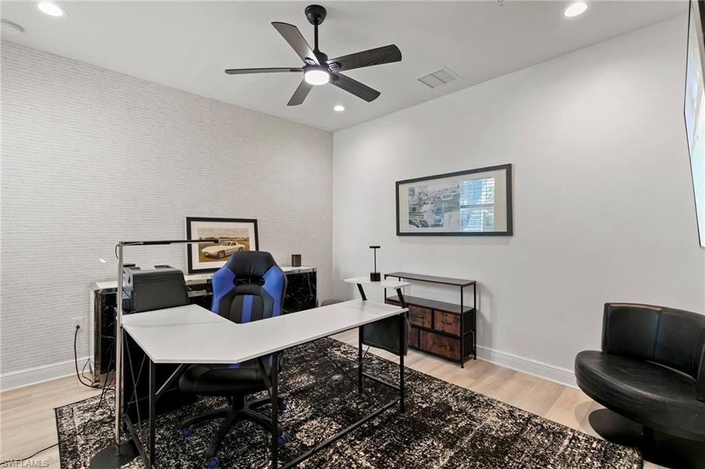 2567 Seychelles Dr, Unit 207, Naples, FL 34112 Photo