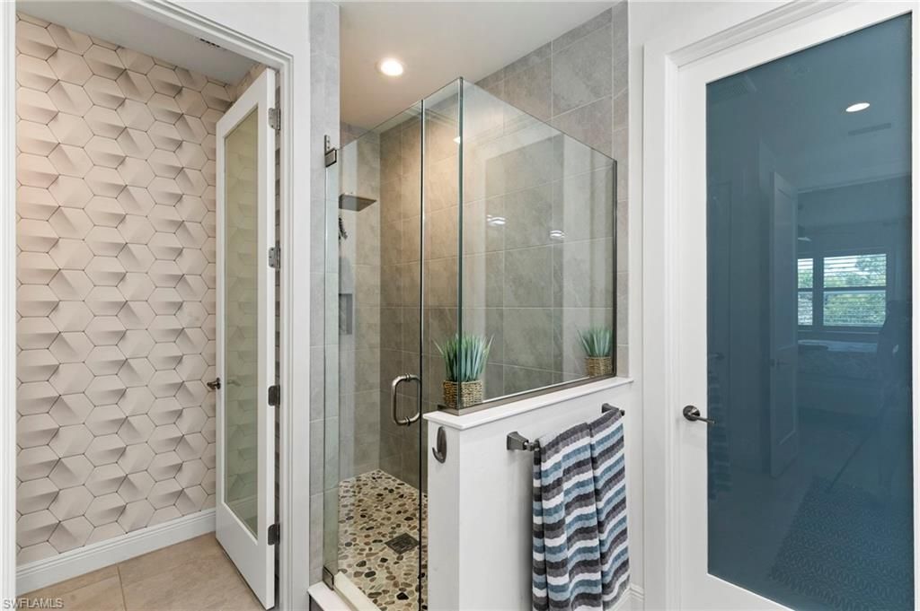 2567 Seychelles Dr, Unit 207, Naples, FL 34112 Photo