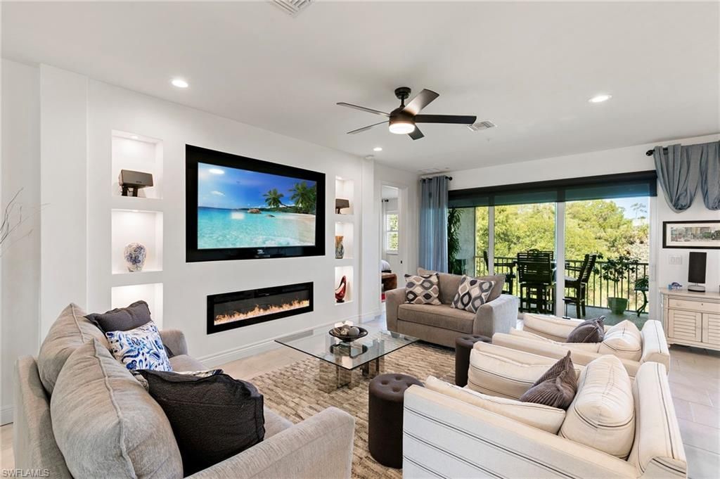 2567 Seychelles Dr, Unit 207, Naples, FL 34112 Photo