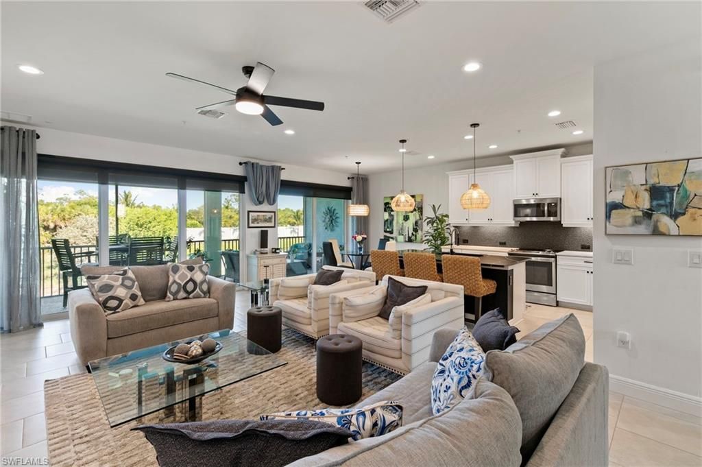 2567 Seychelles Dr, Unit 207, Naples, FL 34112 Photo
