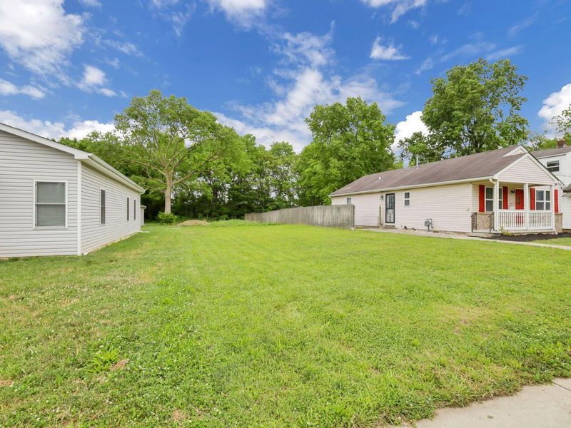 530 Stambaugh Avenue , Columbus, OH 43207 Photo 4