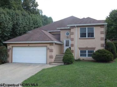 9 Brookside Place, Morgantown, WV 26505