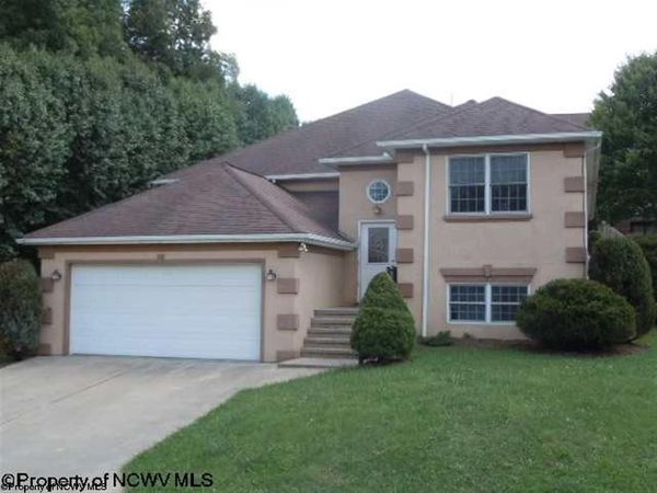 9 Brookside Place, Morgantown, WV 26505