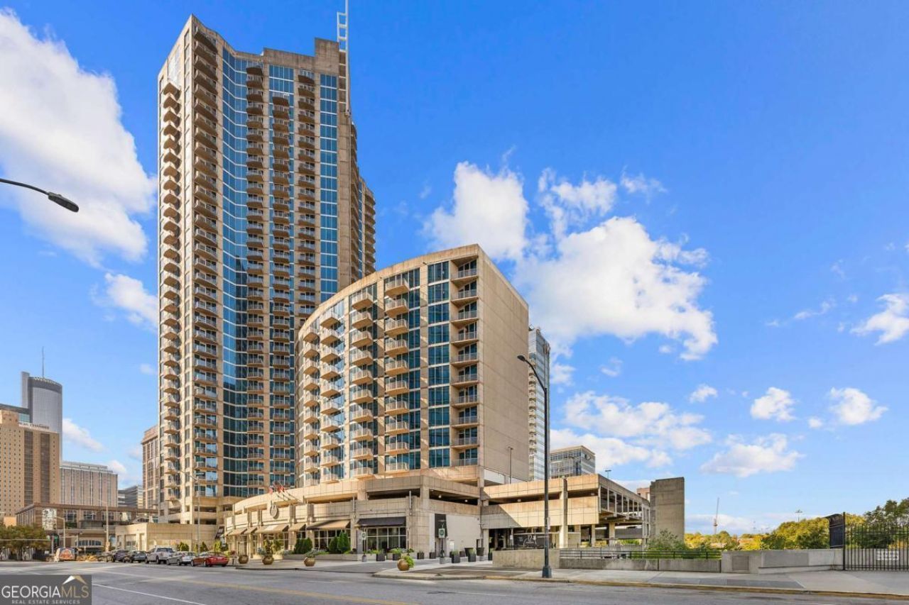 400 W Peachtree Street Nw, Unit 2011, Atlanta, GA 30308 Main Photo