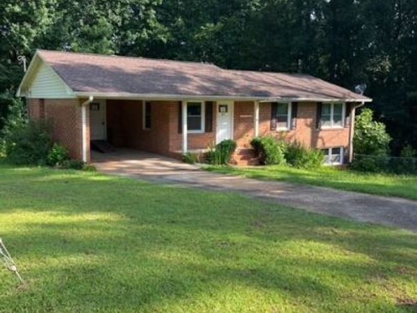 57 LEIGH ST., Commerce, GA 30529