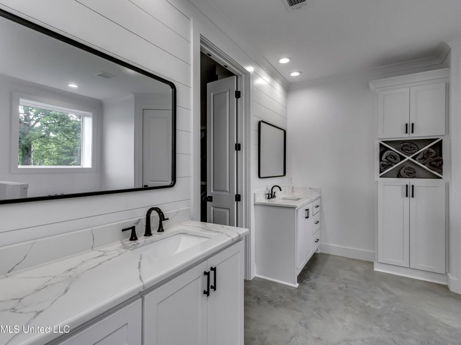 Property Image 93