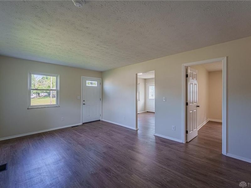 1272 Clement Avenue, Dayton, OH 45417 Photo 8