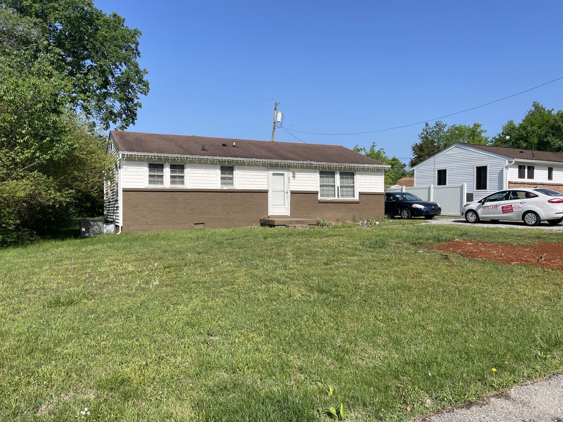 824 Country Club Dr  Clarksville, TN 37043