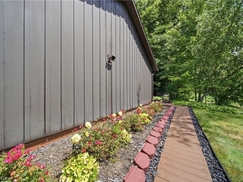 3064 Townsend Street NW, Uniontown, OH 44685 Photo 44