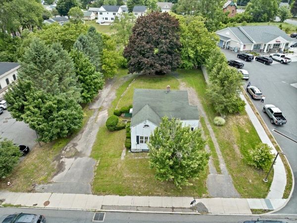 140 Everett Road, Albany, NY 12205