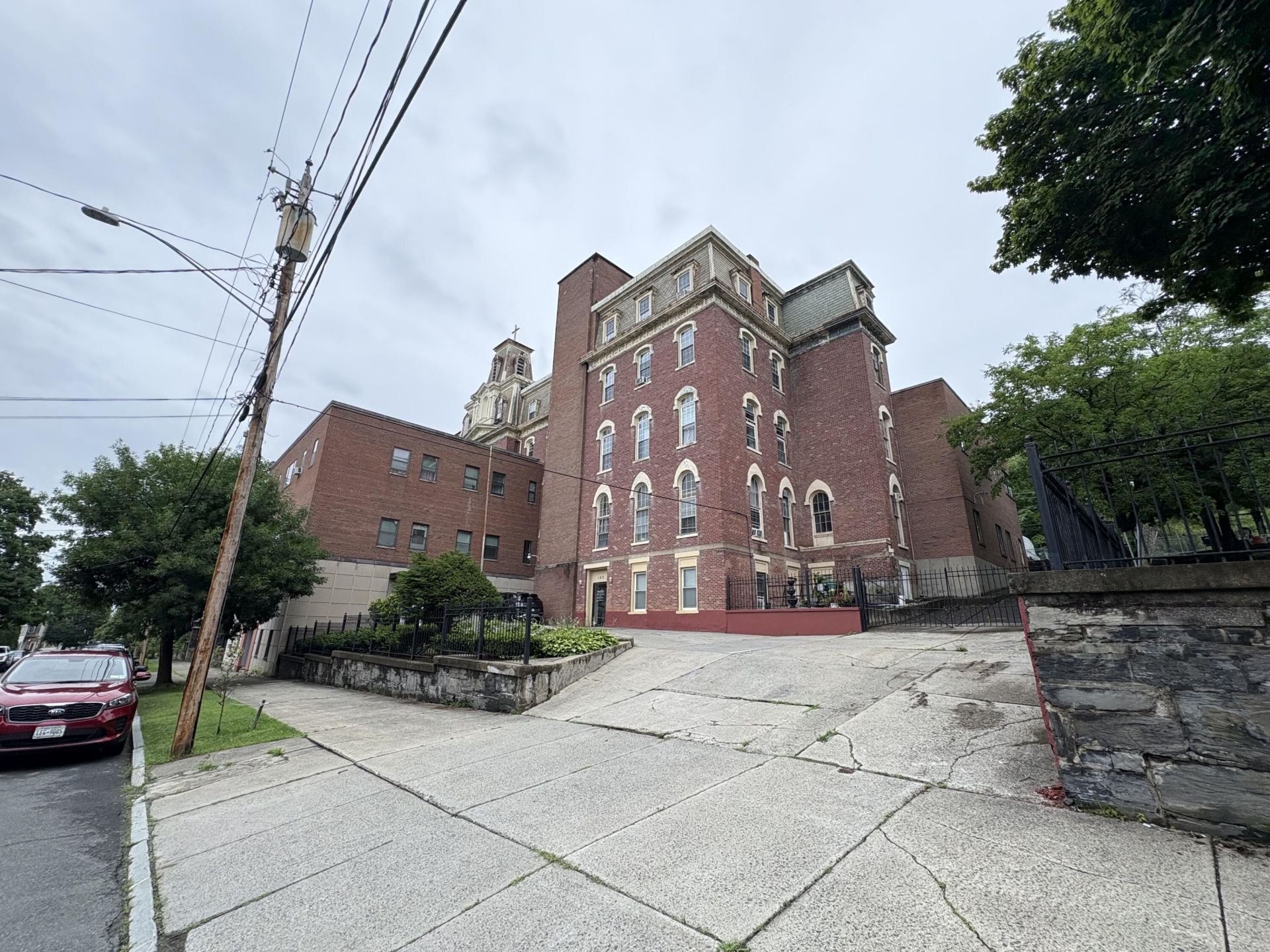 192 9th Street, Troy, NY 12180 Main Photo