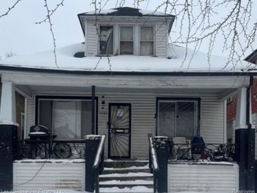 7545 Holmes Street, Detroit, MI 48210