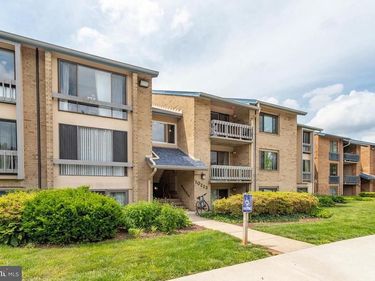 10223 VALENTINO DRIVE, Unit 7323, OAKTON, VA 22124