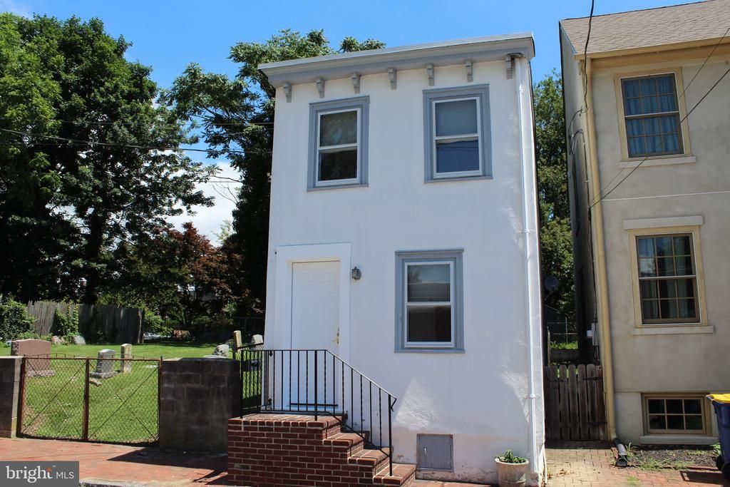407 Williams Street, New Castle, DE 19720 Main Photo
