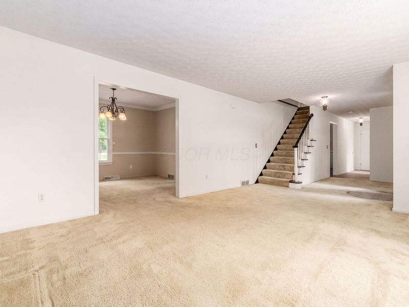 798 Riva Ridge Boulevard, Gahanna, OH 43230 Photo 13