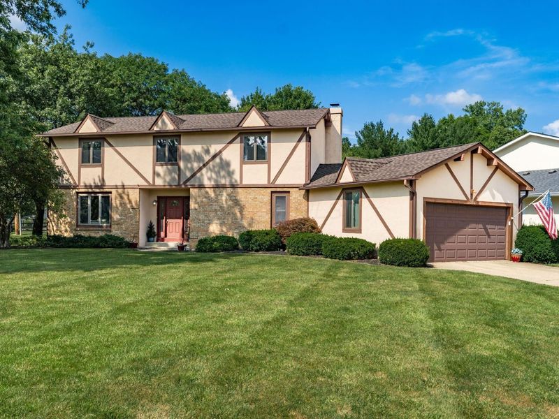 798 Riva Ridge Boulevard, Gahanna, OH 43230 Photo 2
