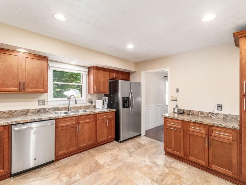 798 Riva Ridge Boulevard, Gahanna, OH 43230 Photo 8