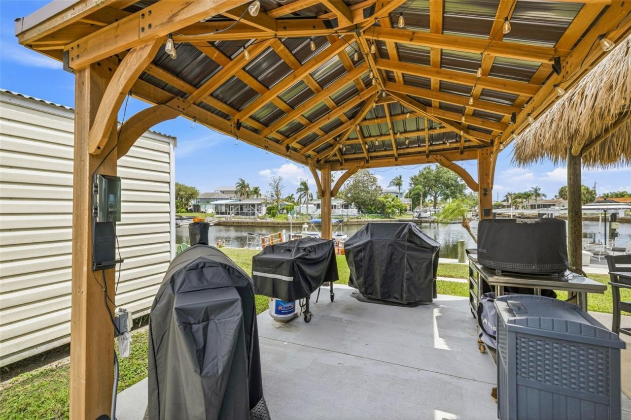 4320 Floramar Terrace , New Port Richey, FL 34652 Photo