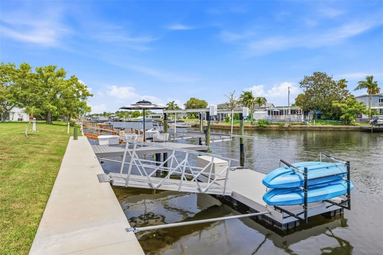 4320 Floramar Terrace , New Port Richey, FL 34652 Photo