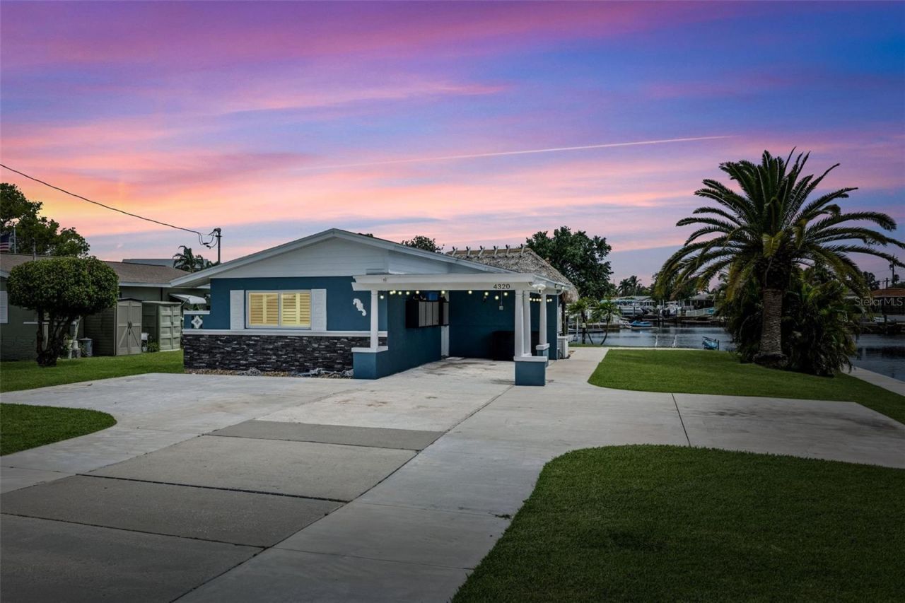 4320 Floramar Terrace , New Port Richey, FL 34652 Photo