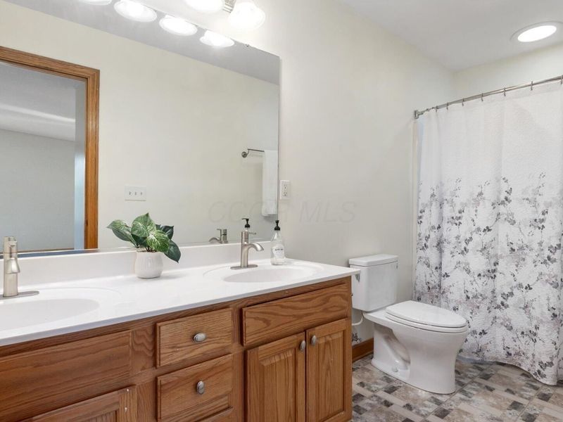 120 Kildare Street , Granville, OH 43023 Photo 24
