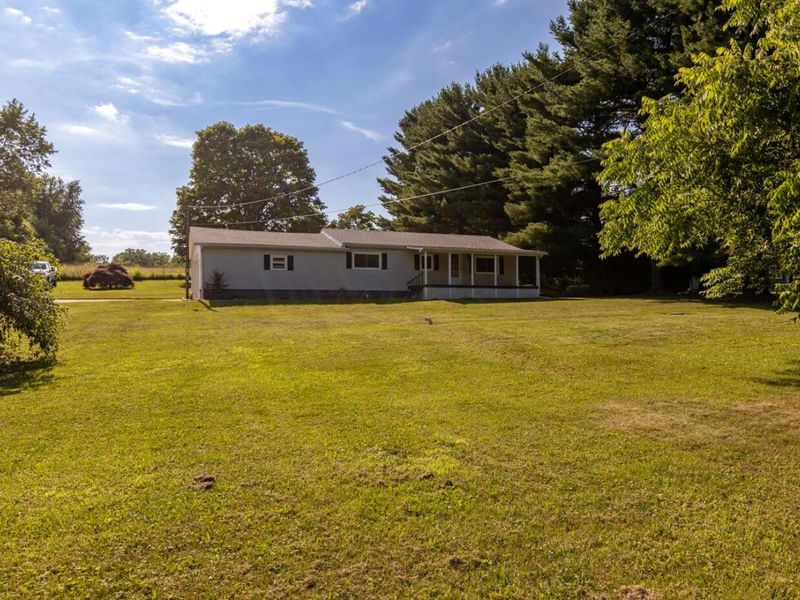 2865 Logan Thornville Road NE, Rushville, OH 43150 Photo 3