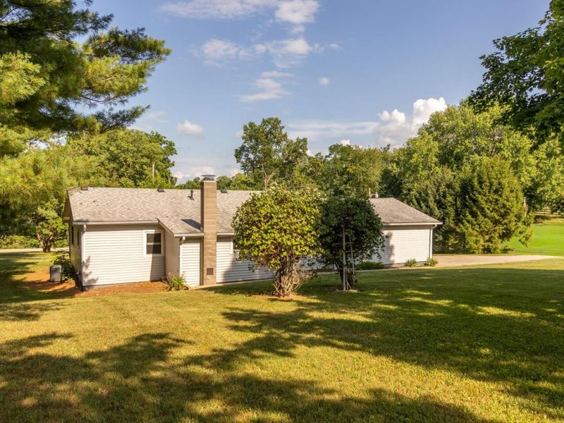 2865 Logan Thornville Road NE, Rushville, OH 43150 Photo 5