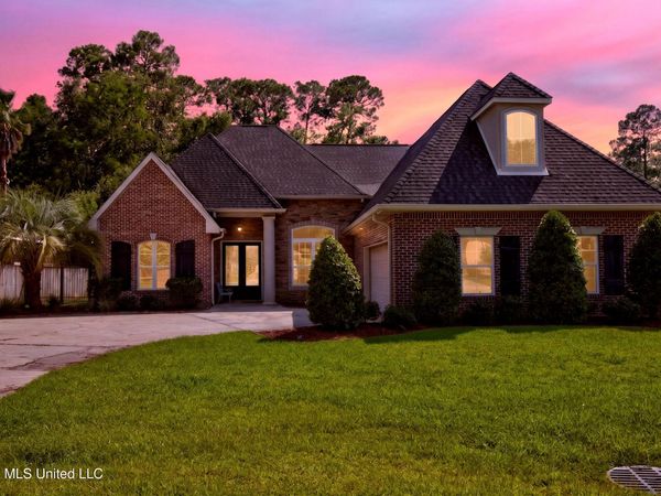 6426 Kome Drive, Diamondhead, MS 39525