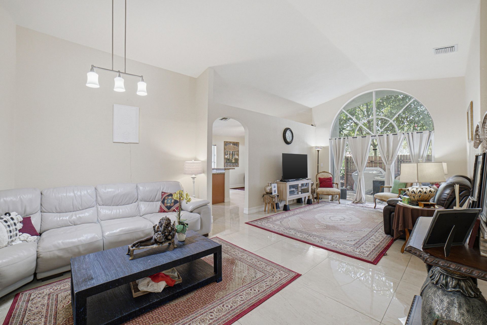 2036 NW 183rd Circle, Pembroke Pines, FL 33029 Photo