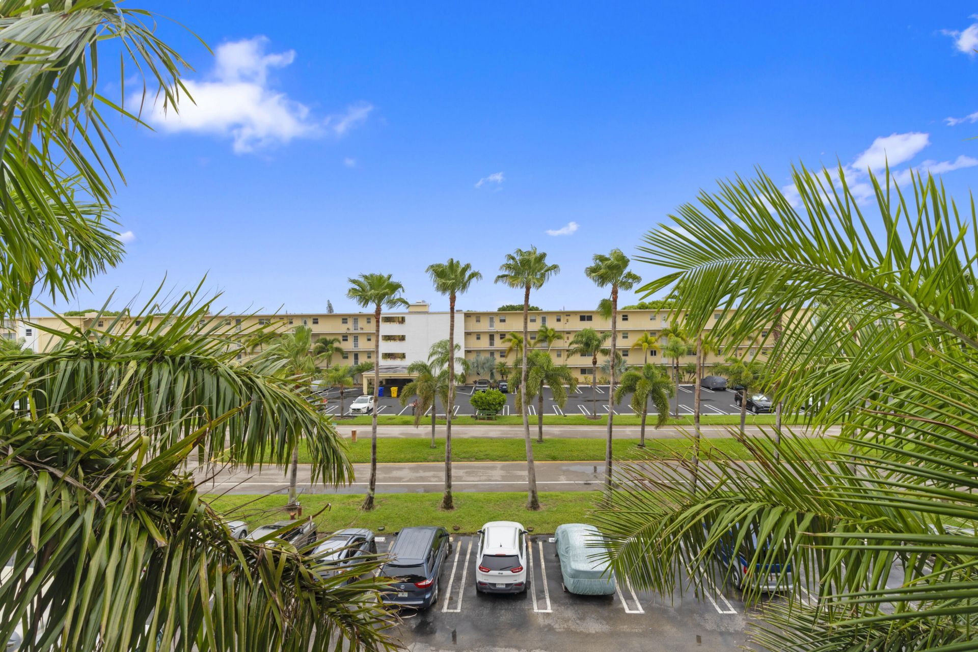2615 NE 1st Court, Unit 403, Boynton Beach, FL 33435 Photo