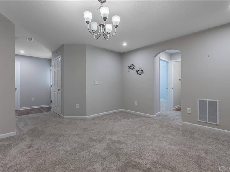 1643 Honey Tree Pl, Sugarcreek Township, OH 45459 Photo 3