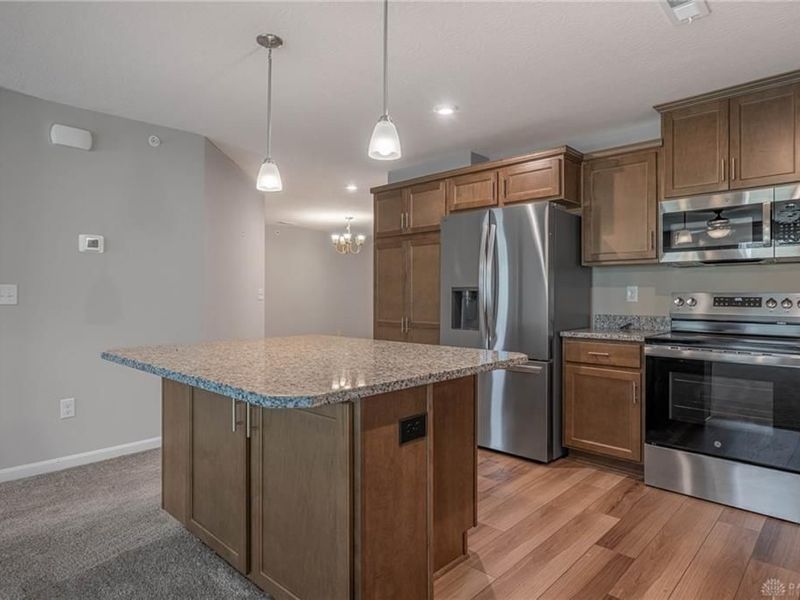 1643 Honey Tree Pl, Sugarcreek Township, OH 45459 Photo 9