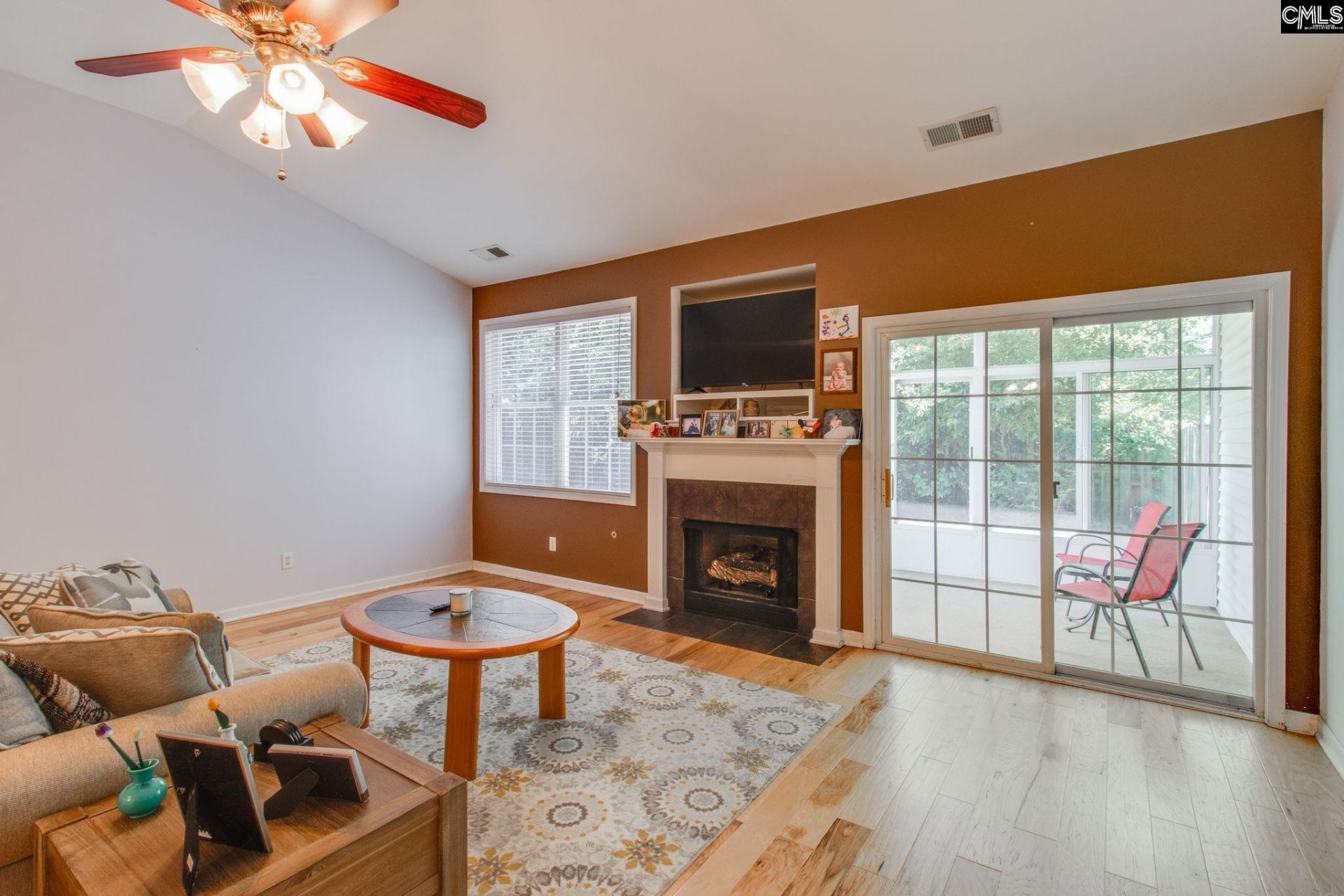 621 Harmon Street  Photo 6