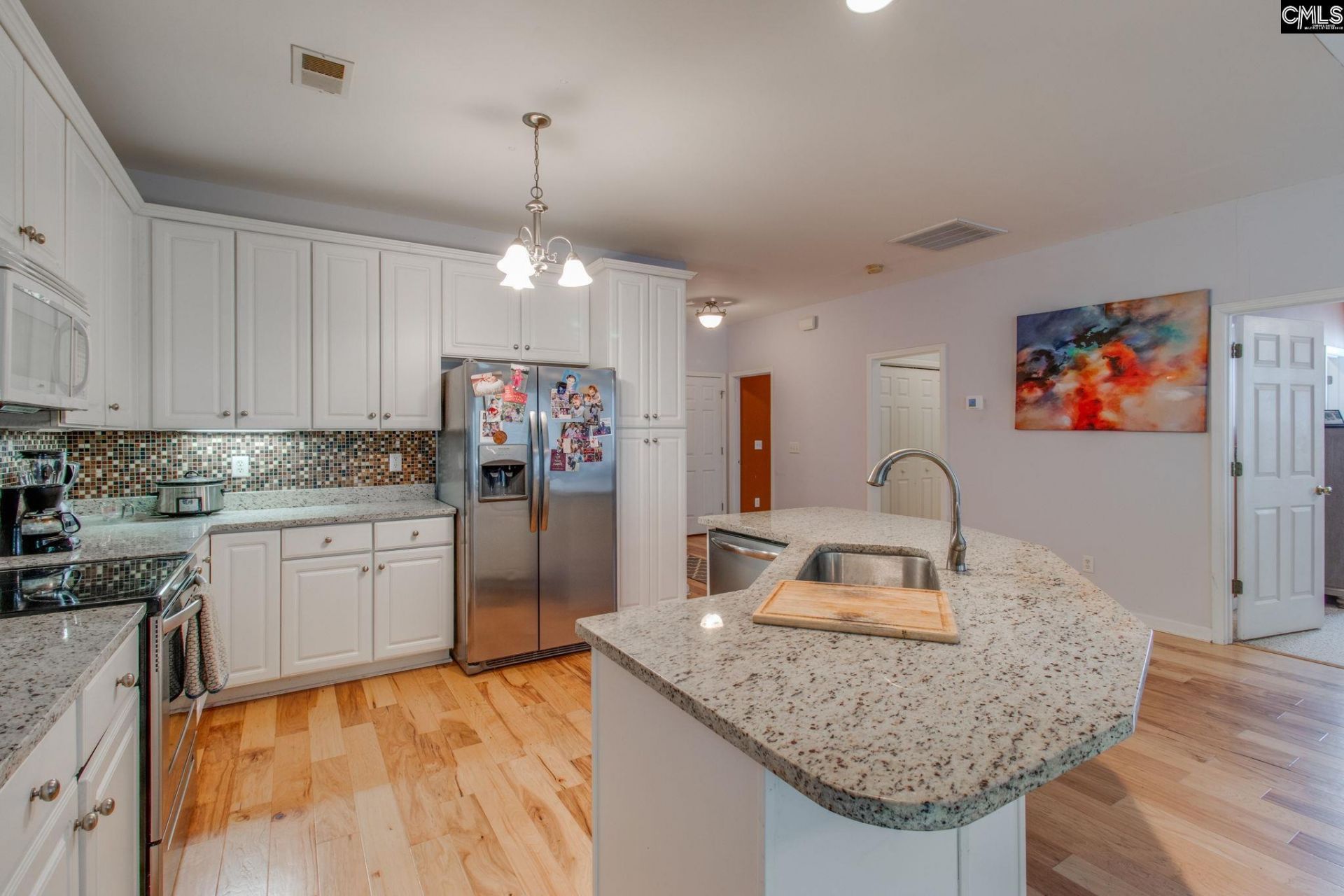 621 Harmon Street  Photo 9