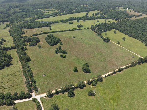 128 Republican Road , Salem, AR 72576