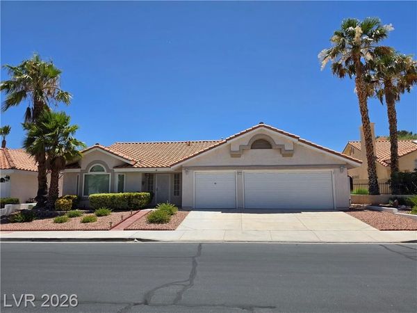 8213 Arch Bay Lane, Las Vegas, NV 89128
