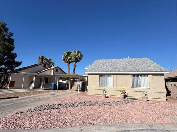 2004 Ullom Drive , Las Vegas, NV 89108