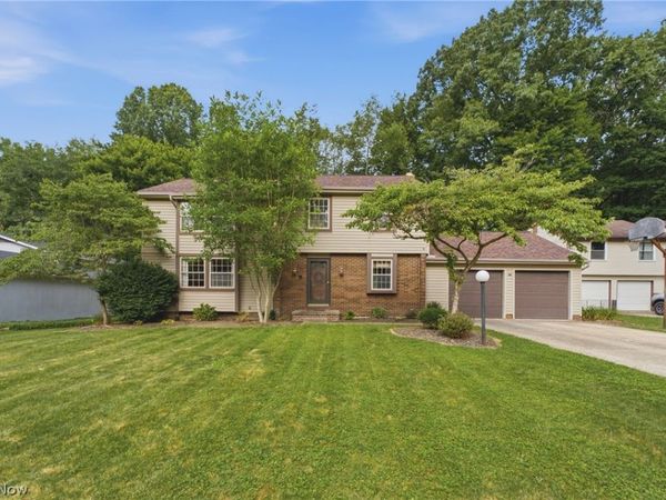 1717 Nutmeg Circle NE, Massillon, OH 44646